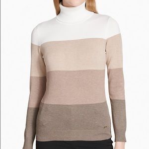 CK TURTLENECK SWEATER